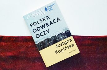 polska odwraca oczy justyna kopińska